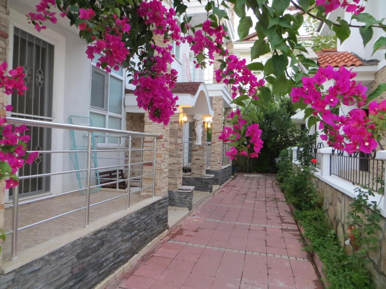 Stella Classic Apartments Fethiye Bagian luar foto